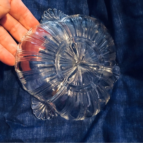 Vintage 3 section glass dish by Hazel Atlas Ridges and Fans pattern 572 - Picture 3 of 6